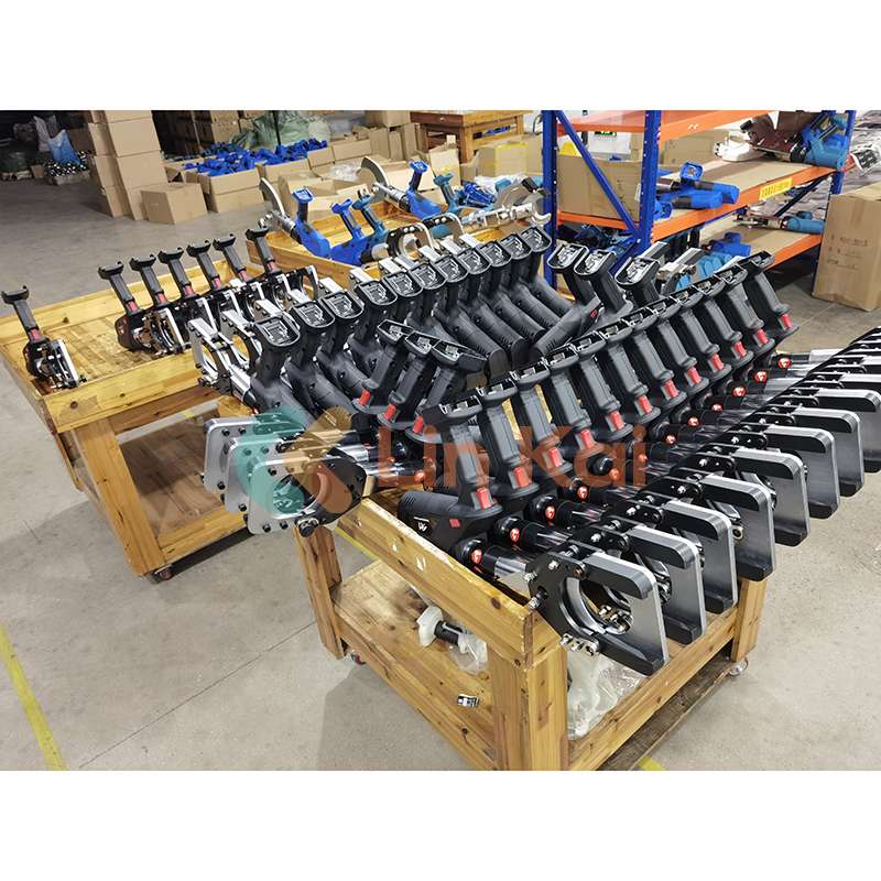 బ్యాటరీ ఆధారిత హైడ్రాలిక్ కేబుల్ కట్టర్